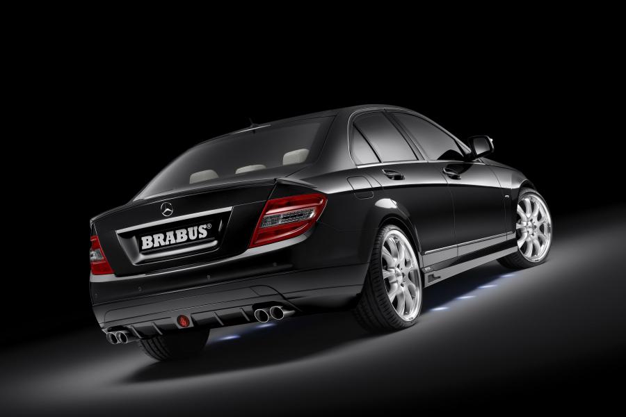  Mercedes-Benz C-Class by Brabus 2007 года  (фото 12 из 13)